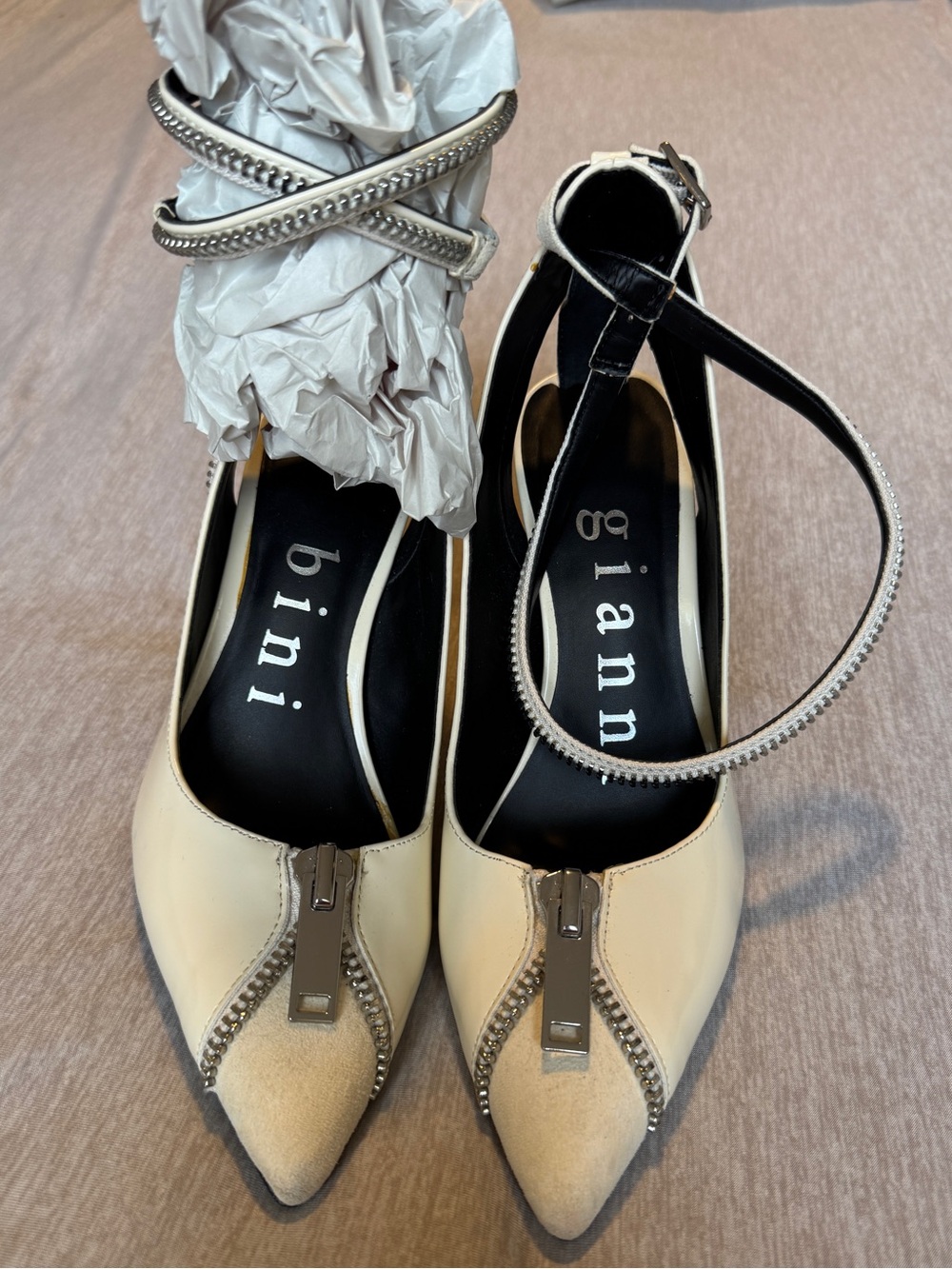 Gianni Bini White Pointed Toe Zip Front Ankle Strap Stiletto Heels Pumps Size 7